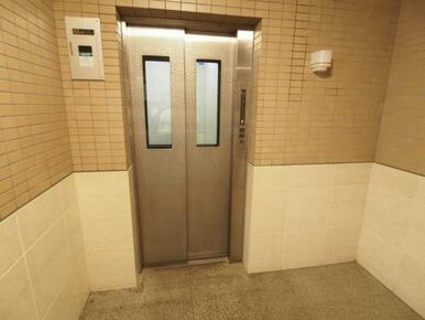 共用部エレベーター。停止階1.3.6.9.11階