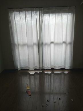 カーテン（無償貸与備品）