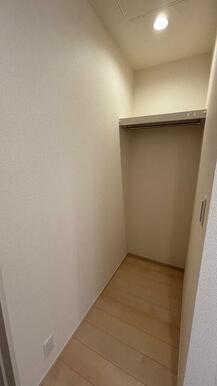賢く収納しながら季節ごとの装いを楽しみたい（1号棟）