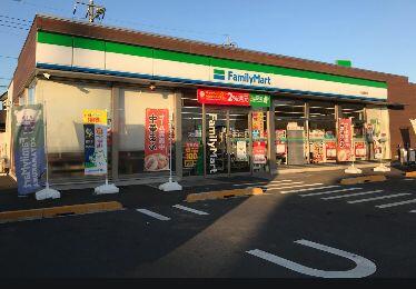 ファミリーマート小山田間店