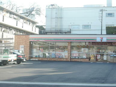 セブンイレブン横浜梅が丘店