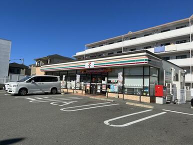 セブンイレブン福岡原６丁目店