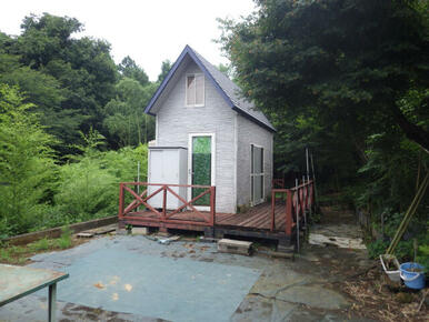 上物有（１Ｒロフト付き）物置やアトリエ等としても使えます！