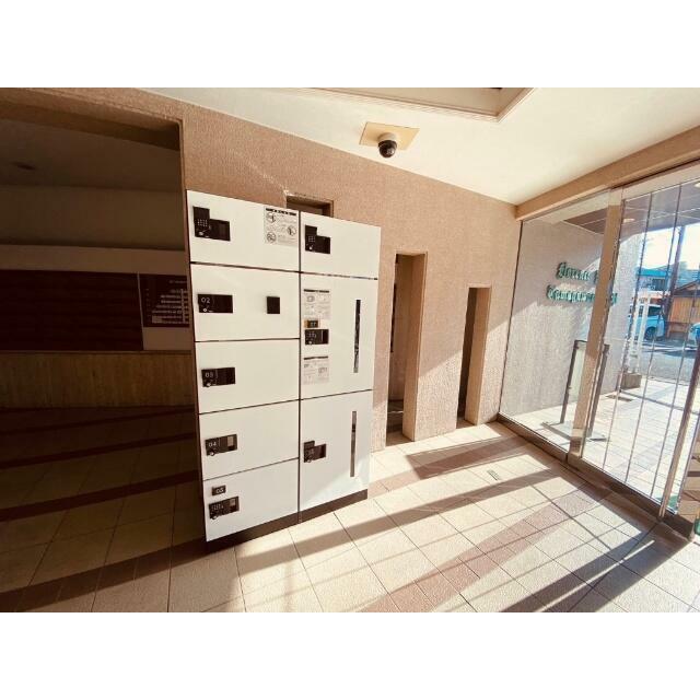 エントランス（内）