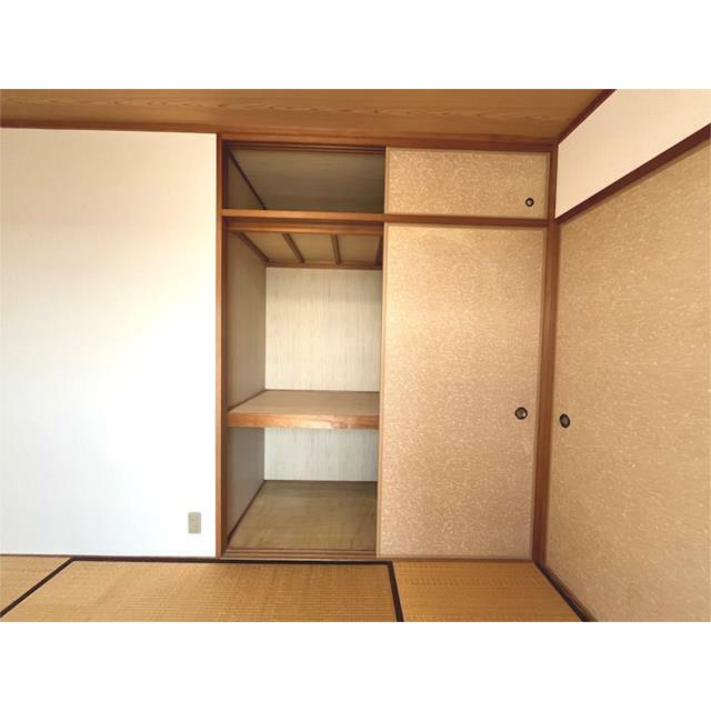 和室の押入れ