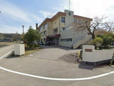 高岡市立万葉小学校