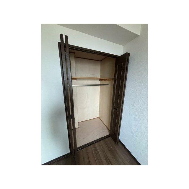 北側洋室収納内