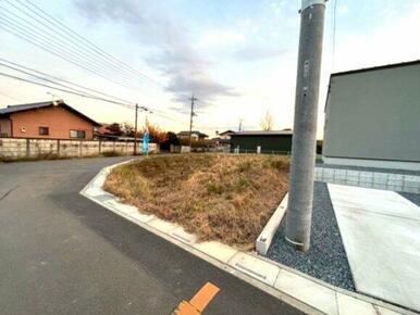 前面道路幅 約5ｍです♪