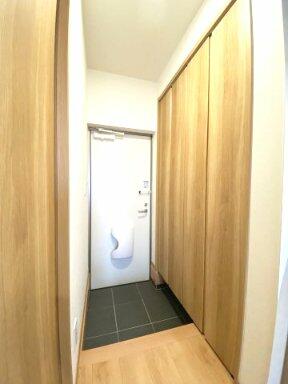 落ち着いた玄関です