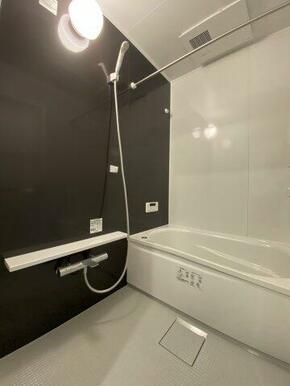 コンパクトで使いやすいお風呂です