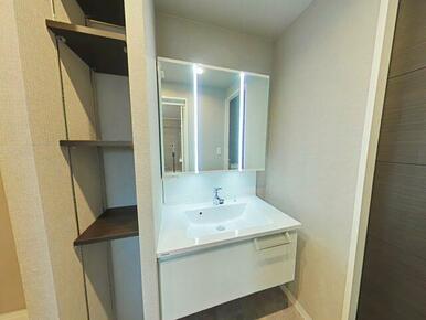 ホテルライクな洗面室は、日々の生活を上質にしてくれます。