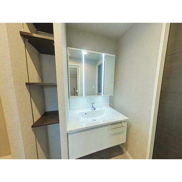 ホテルライクな洗面室は、日々の生活を上質にしてくれます。