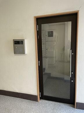 オートロック完備