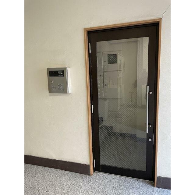 オートロック完備