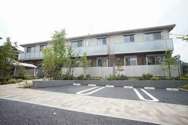 積水ハウス施工　軽量鉄骨造２階建ての「シャーメゾン」です