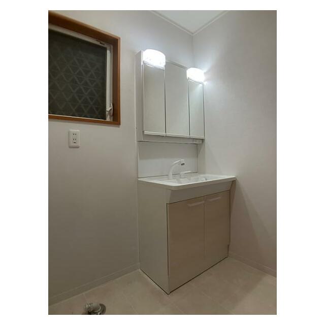 脱衣所　洗面台新品交