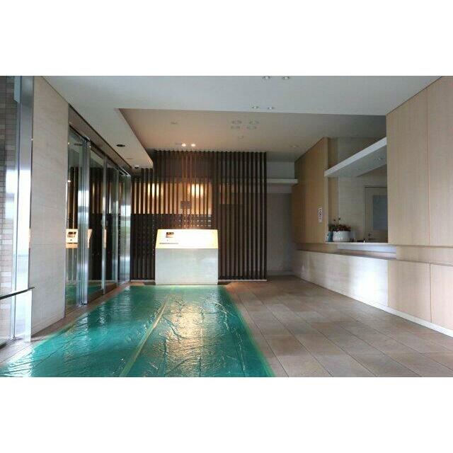 ホテルライクなマンション共用部です。