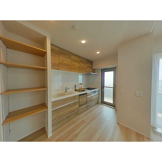 キッチンにはしっかりと収納スペースが確保されているため、キッチンを清潔に保てそうですね♪