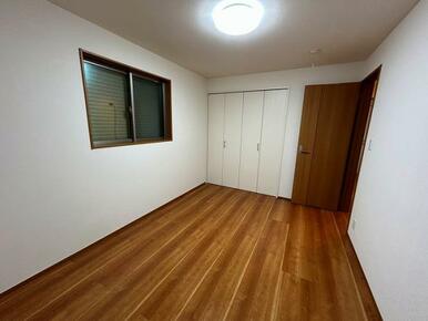 1F　洋室約６帖