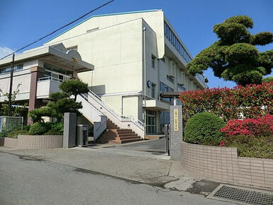 山田中学校