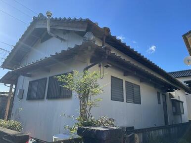 海の近くの平屋のおうちです。掃除や移動が楽になりますね。日当たりもいいです。