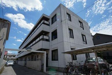 【クレートメゾン東大成】へようこそ！　３階建て２１世帯です☆