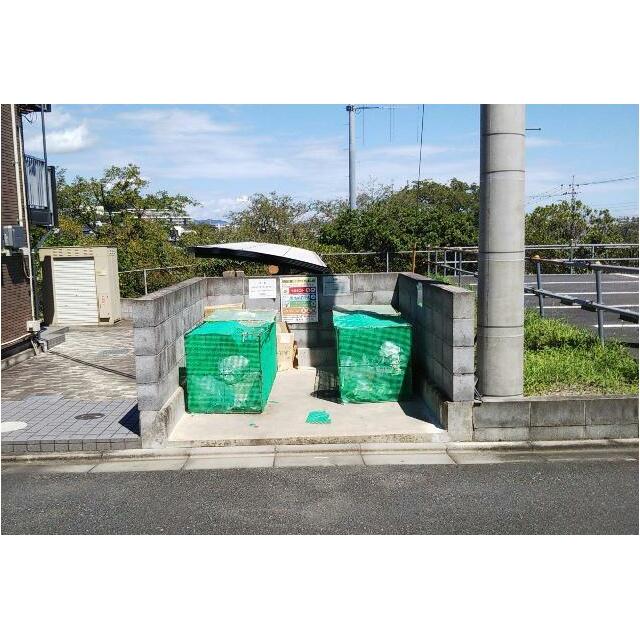 ゴミ捨て場