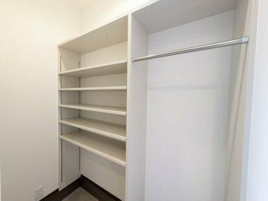 土間収納には趣味の道具やベビーカーなど使い道いろいろ♪