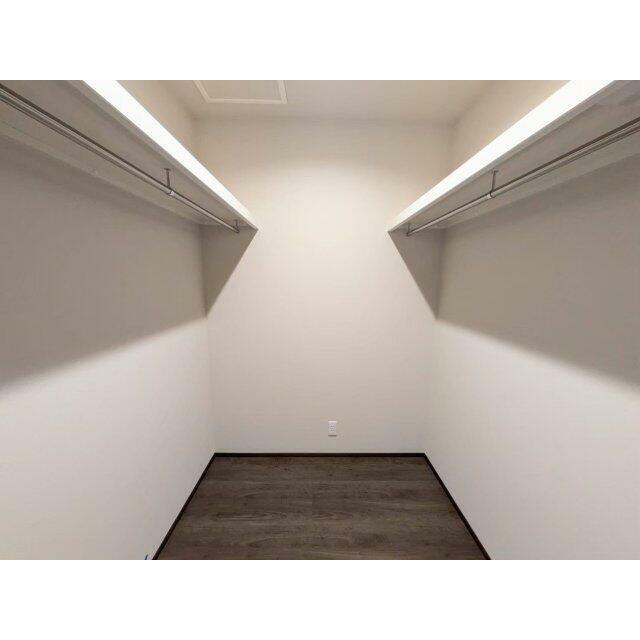 衣類や布団などの収納に大変便利！