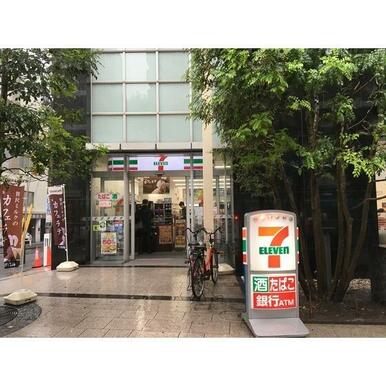 セブンイレブン横浜中華街東門店