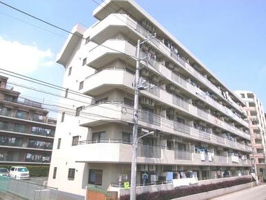 ６階建てマンション