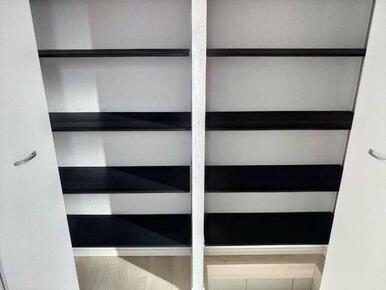 案外増えてしまう靴も収納があるので安心