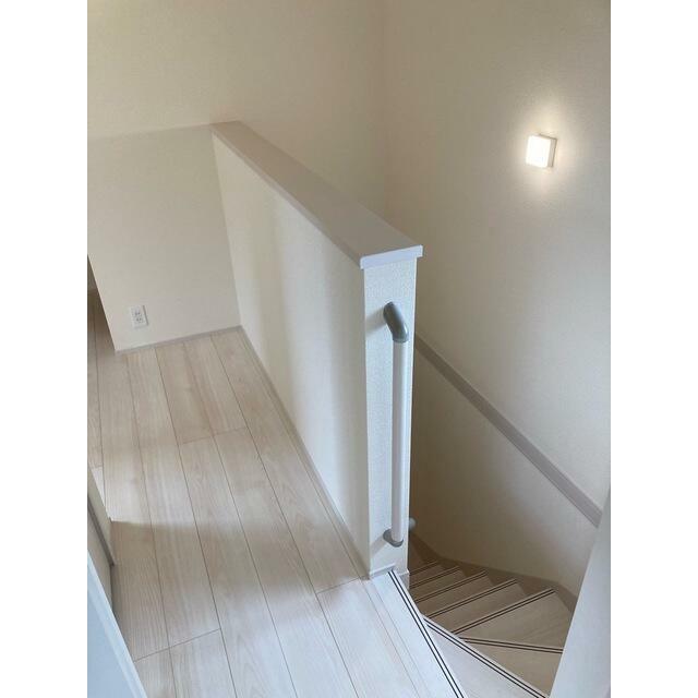 帰ってきたらまずは玄関で消毒や消臭を（2号棟）