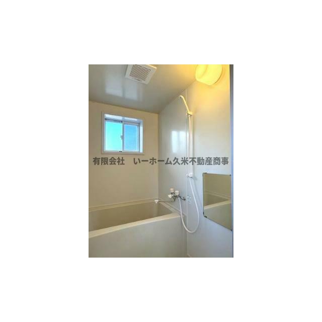 落ち着いた空間のお風呂です