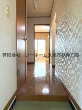 毎日通る玄関はこちらです