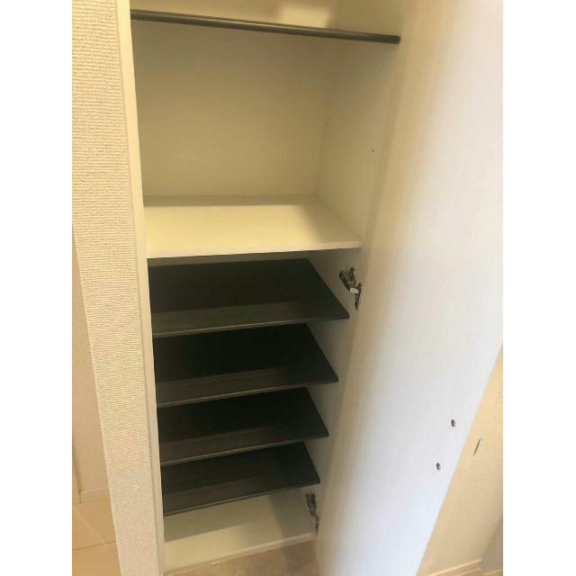 シューズボックス