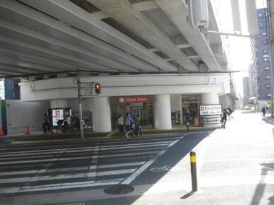 高津駅から東急ストアー