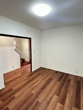 「1F北側洋室」約7帖のお部屋です。