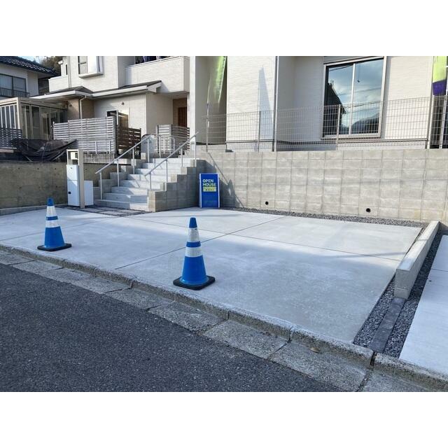 1号棟　駐車並列2台可