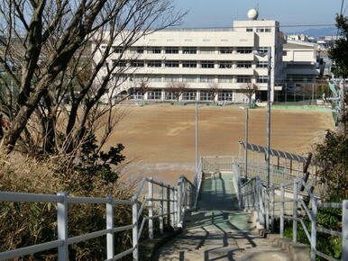 豊橋市立南陽中学校