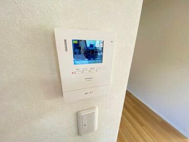 インターホンモニター