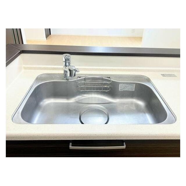 キッチン(ゆとりのある広さのシンクです)