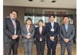 情報提供会社