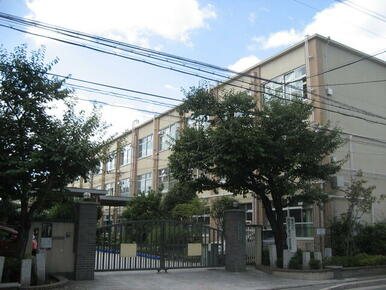 京都市立西院小学校