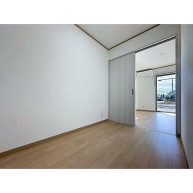 寝室や収納部屋で活用できるＳルーム