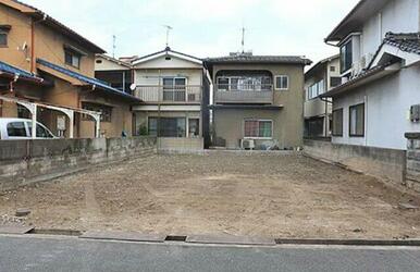 手城町二丁目の整形地の土地！建築条件なしでお好きな建築会社で建てられます！！約49坪あるので駐車スペー