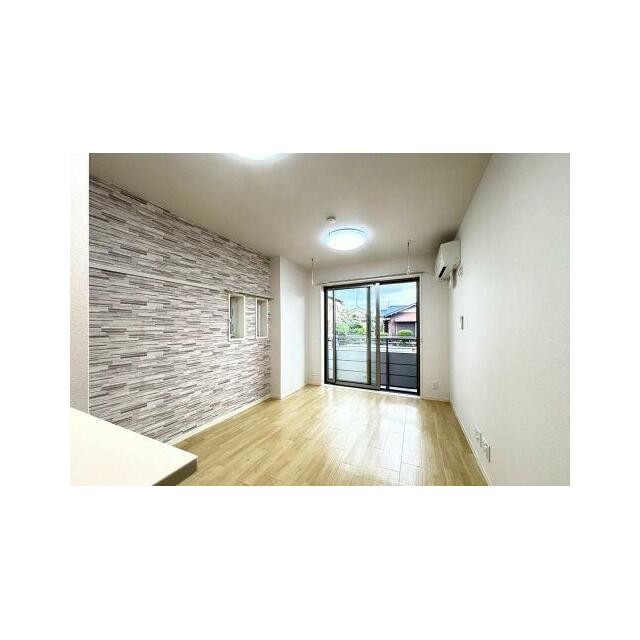 【ＬＤＫ】室内干しの可能な設備が設置されております♪天井からの吊り下げなので、床スペースを活用でき…