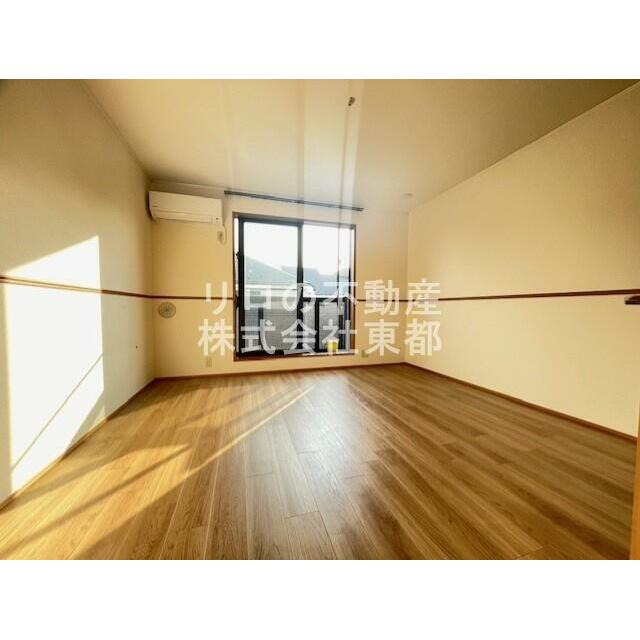 南西向きで日当たり良好なお部屋！暖かな日差しが入ります♪
