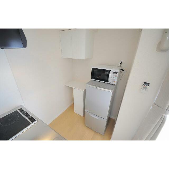 家具家電はメーカー等が異なる場合がございます。