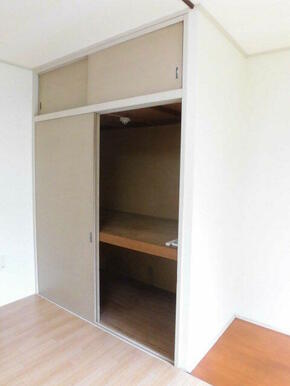 洋室収納